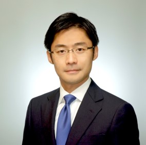 村岡 洋成